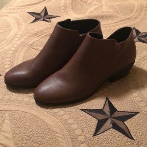 Toetos Brown Leather Ankle Boots 12